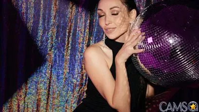 Miss_please_me’s (SkyPrivate) Photo