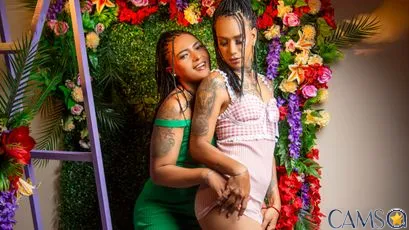 valentina-and-daniela’s (SkyPrivate) Photo