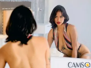 JuliKim’s (Streamate) Photo