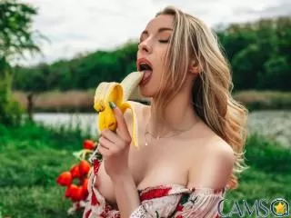 KylieVone’s (Streamate) Photo