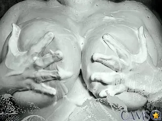 LottieLovexXx’s Streamate Profile Image