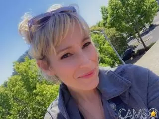 LunaVianna’s Streamate Profile Image