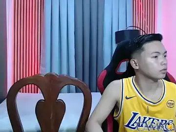 hot_emman’s Stripchat Profile Image