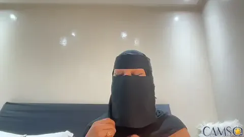 jyjyelamira’s Stripchat Profile Image