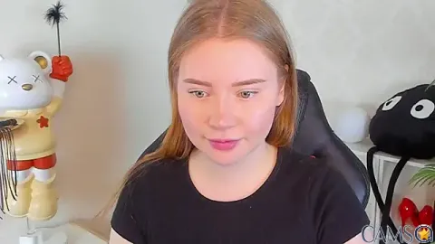 Lillie_Berry&rsquo;s Stripchat Profile Image