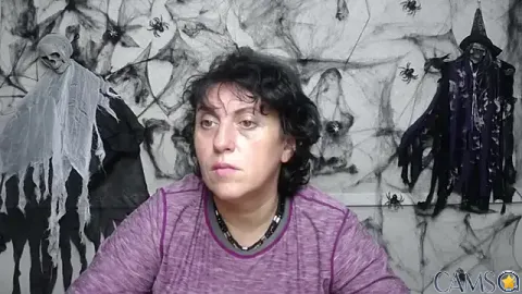 LuciaMii’s Stripchat Profile Image