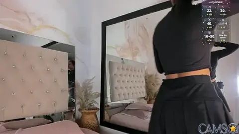 Luna_Tylor’s (Stripchat) Photo