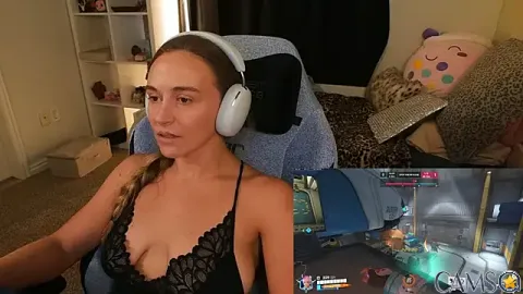 lunagirl13’s Stripchat Profile Image
