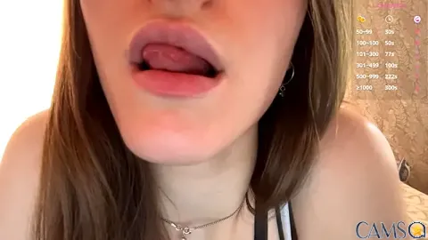 miainheat&rsquo;s Stripchat Profile Image