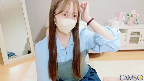 Minami-kk’s Stripchat Profile Image
