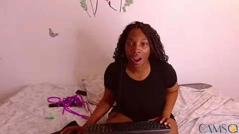 Nahomy_gree’s Stripchat Profile Image