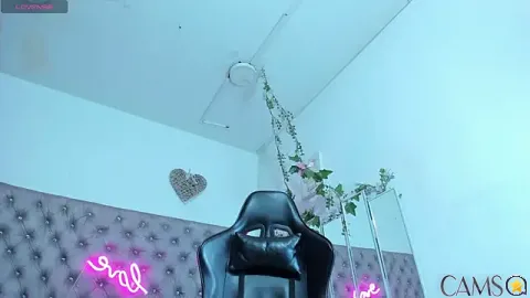 Naomii_Viper’s Stripchat Profile Image