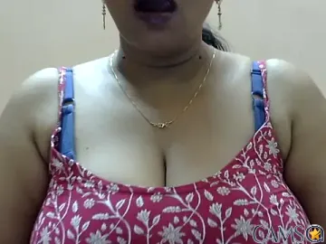 Riya_riyaa’s Stripchat Profile Image