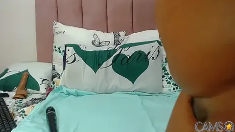 RoundaAssx22’s Stripchat Profile Image