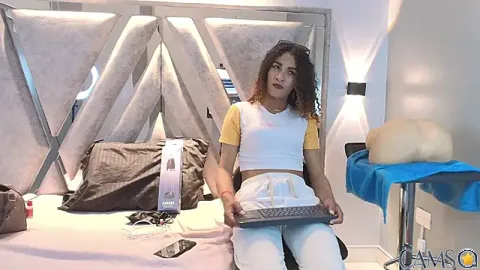 StefanyMiler’s Stripchat Profile Image