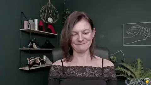 VivianWILD’s Stripchat Profile Image