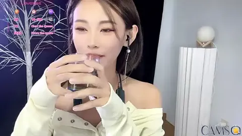 xiaoyue8888’s (Stripchat) Photo