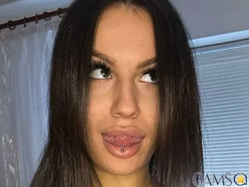 CurlyEvva’s Xcams Profile Image