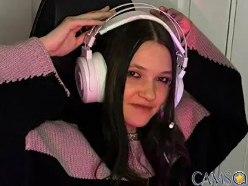 mollywhite’s Xcams Profile Image