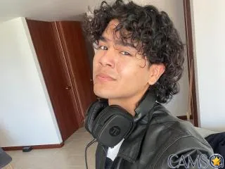 AndruStar’s XloveCam Profile Image