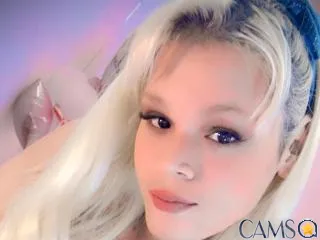 AuroraTS’s (XloveCam) Photo