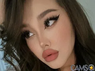 CrystalCharm’s XloveCam Profile Image