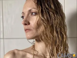 DaneeSoHot’s XloveCam Profile Image