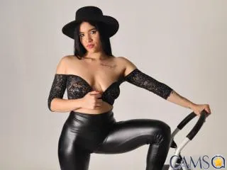 DaniellaPicc’s XloveCam Profile Image