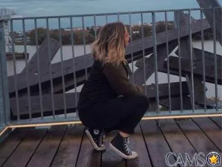 Elvinna’s (XloveCam) Photo
