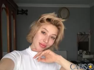 EnterMe’s (XloveCam) Photo