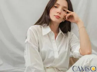 HallieMils’s XloveCam Profile Image
