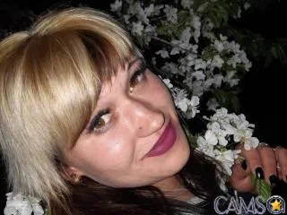 HollyLaBerry’s (XloveCam) Photo