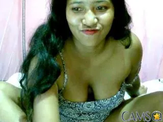 LoveHer’s (XloveCam) Photo