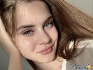 LuisaClover’s (XloveCam) Photo