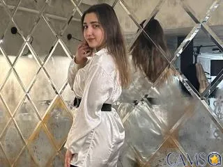 MarinaBella’s XloveCam Profile Image