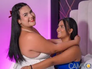 Picture of MiaAndLuan from XloveCam