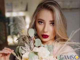 Picture of NicoleNovak from XloveCam