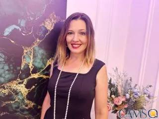 NikaStraitlive’s XloveCam Profile Image