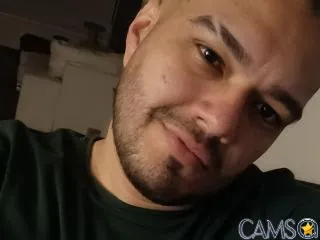 Picture of OscarHops from XloveCam