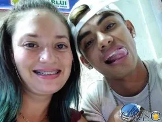 ParejaEnLlamas’s XloveCam Profile Image