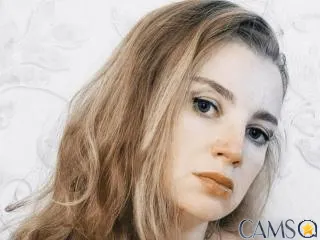 RossaDolly’s (XloveCam) Photo