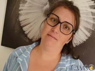 SexyCurvy69’s (XloveCam) Photo