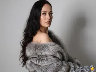 Thalyna’s XloveCam Profile Image