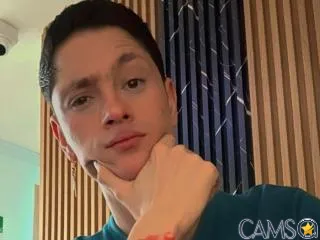 TylerCa’s (XloveCam) Photo