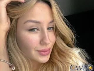 VikkyLikky’s (XloveCam) Photo