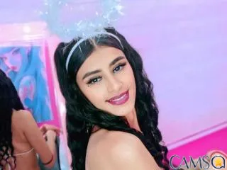 VioletJoanas69’s (XloveCam) Photo