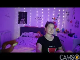 YreneA’s XloveCam Profile Image