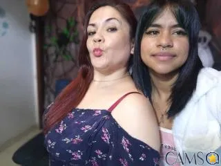 Picture of ZoeAndKataleya from XloveCam